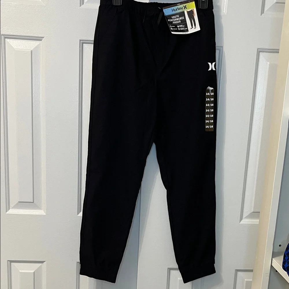 NWT‎ Hurley Youth Performance Jogger Black Size 14/16
